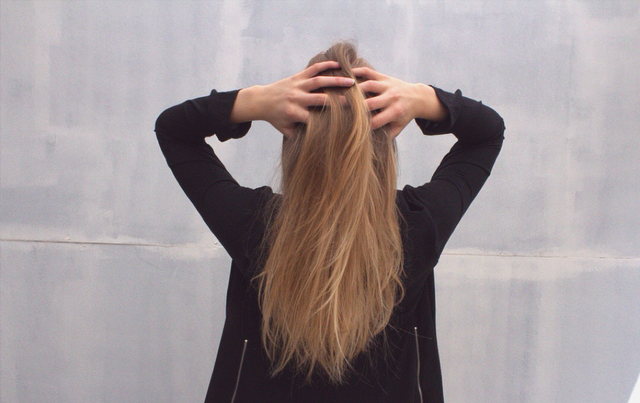 Zo krijg je gezonder (en langer) haar – 11 tips
